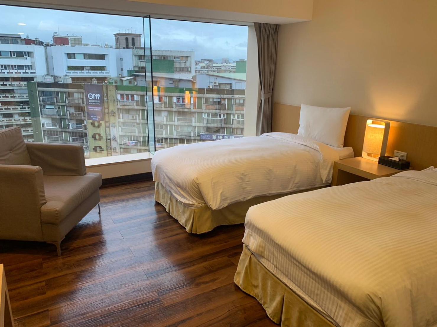 Eastin Taipei Hotel Екстериор снимка