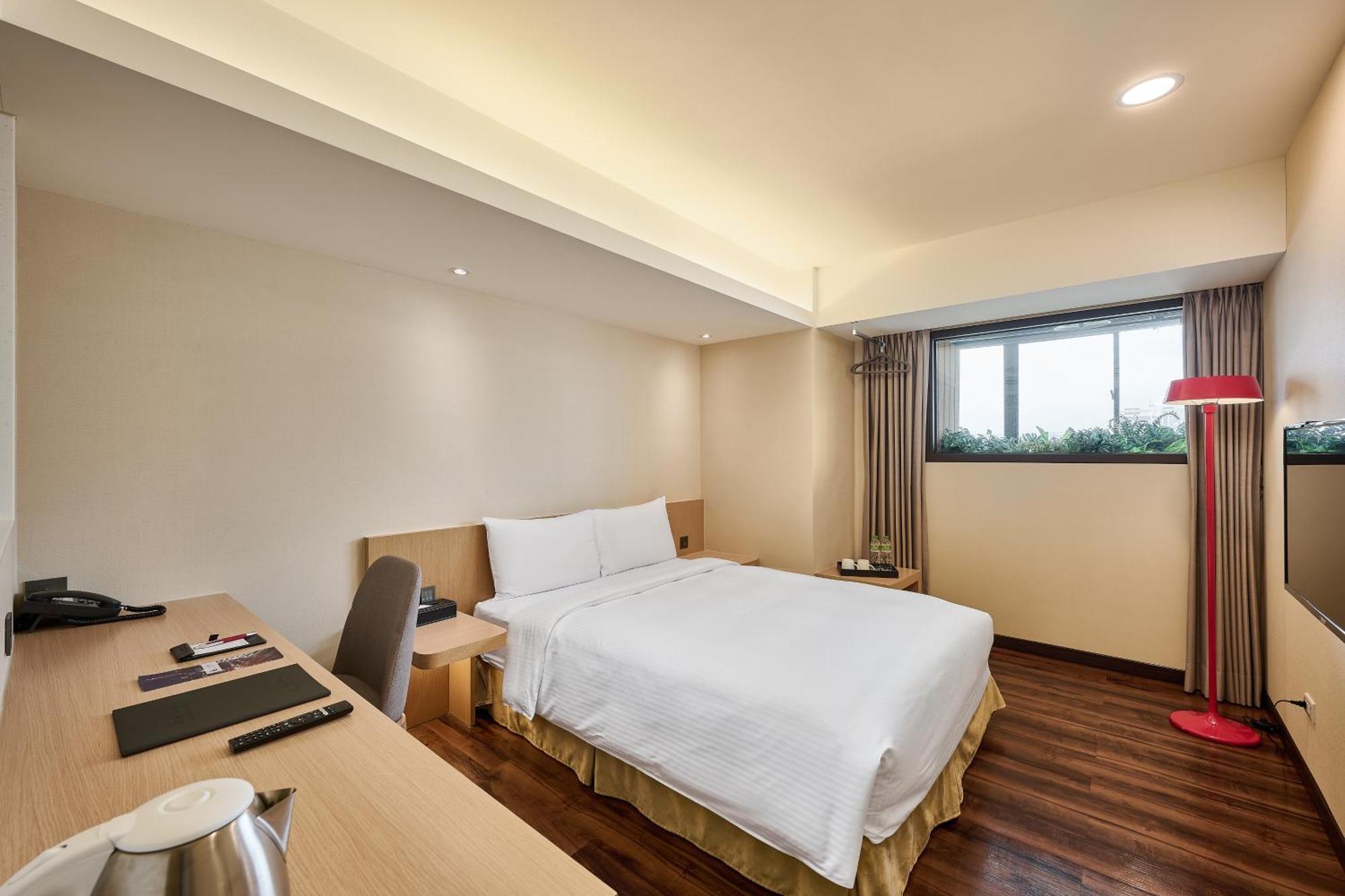 Eastin Taipei Hotel Екстериор снимка